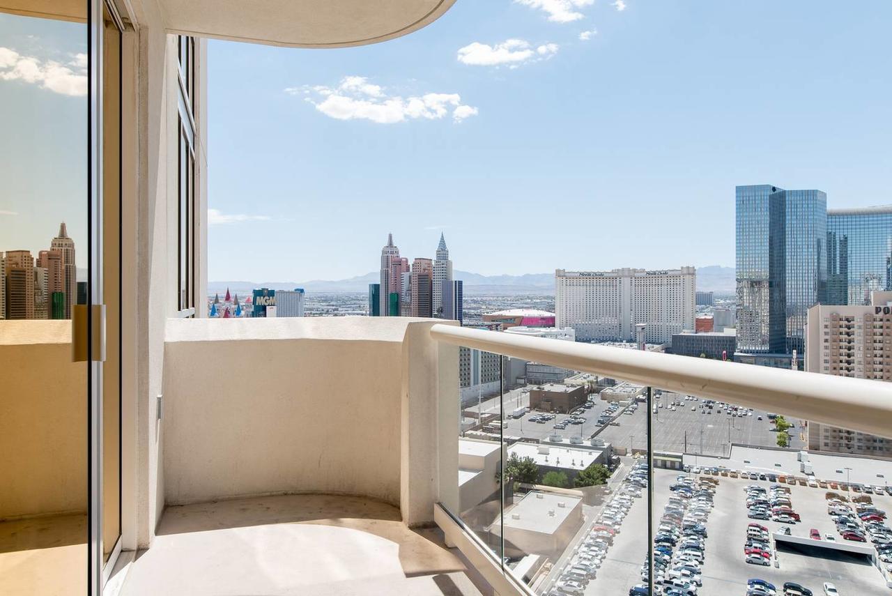 True 1Br Balcony Suite With Strip View At Mgm Signature Las Vegas Buitenkant foto